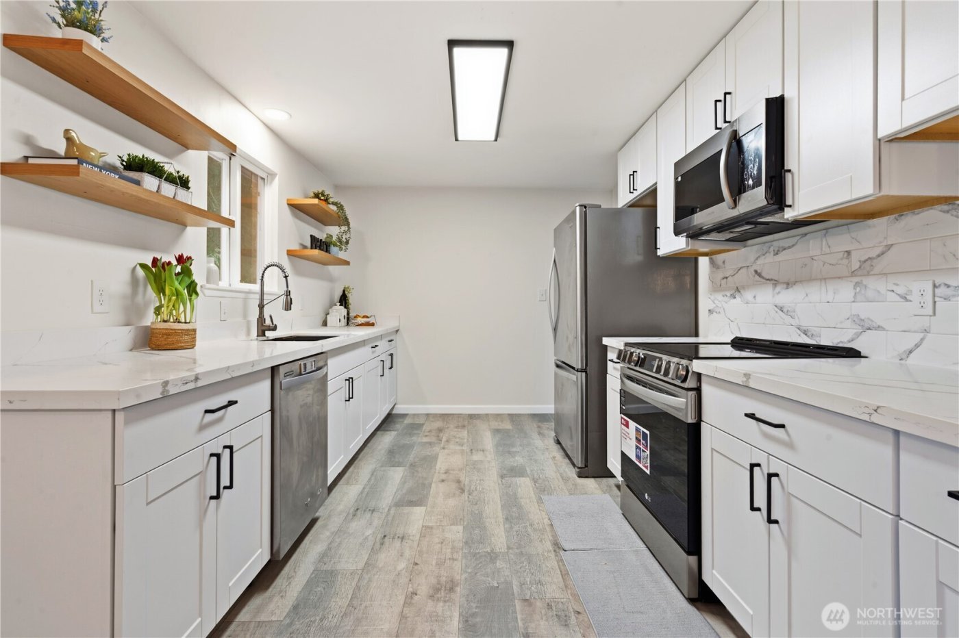 22109 93 Place W, Edmonds, WA 98020