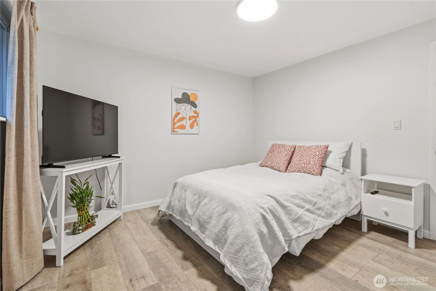 22109 93 Place W, Edmonds, WA 98020