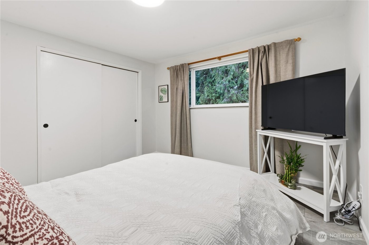 22109 93 Place W, Edmonds, WA 98020