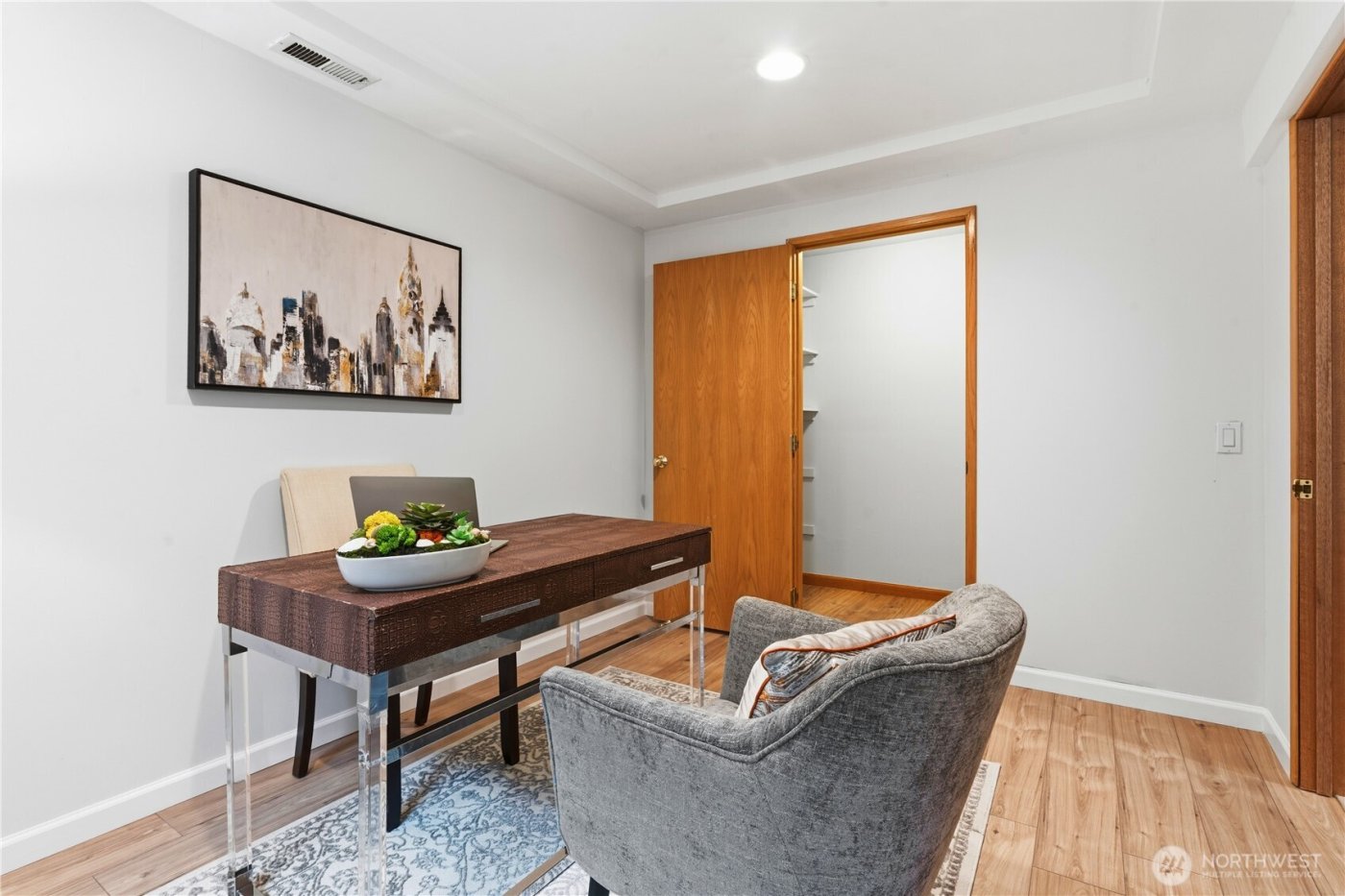 22109 93 Place W, Edmonds, WA 98020