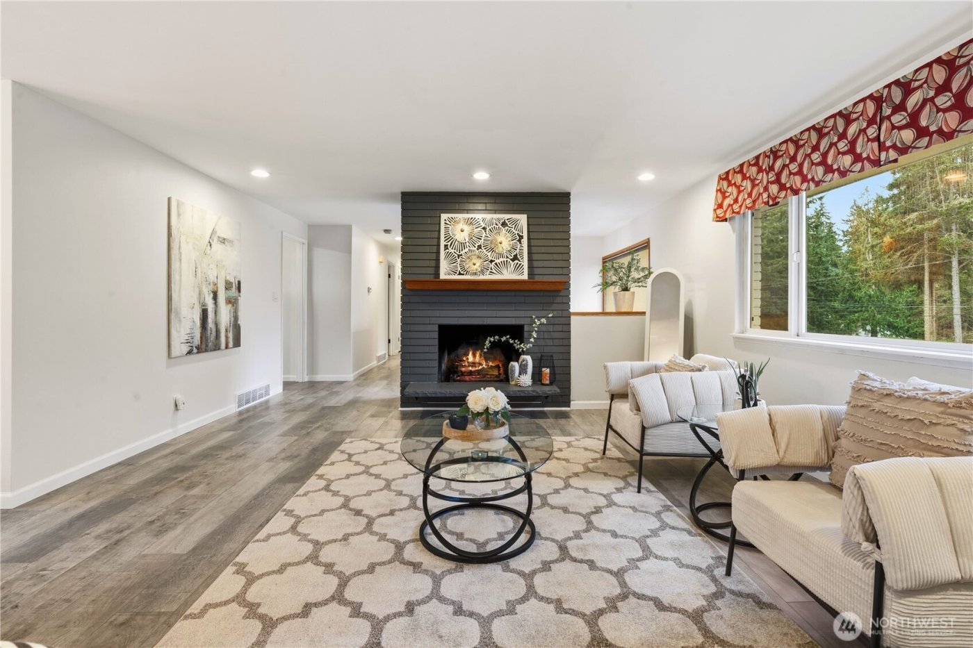 22109 93 Place W, Edmonds, WA 98020