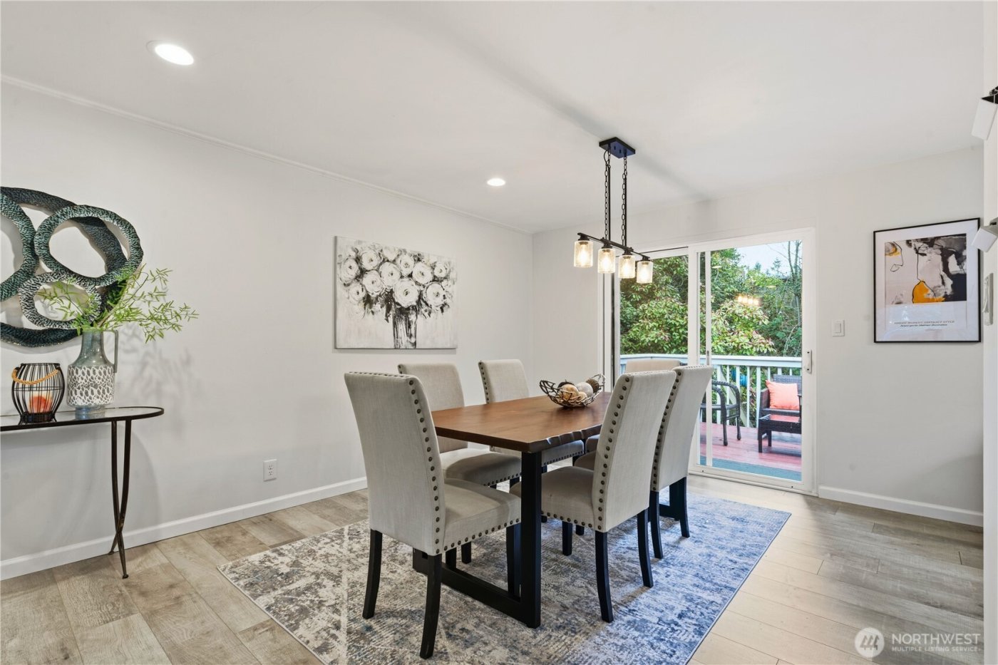 22109 93 Place W, Edmonds, WA 98020