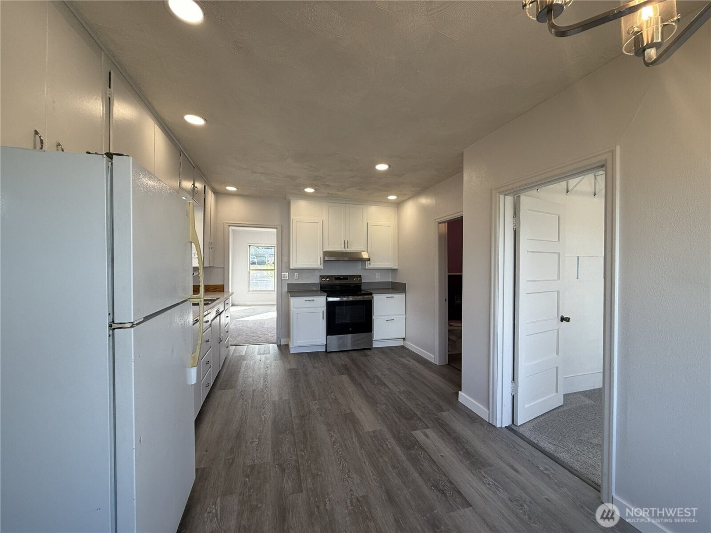 409 E Lopez Avenue , Port Angeles, WA 98362