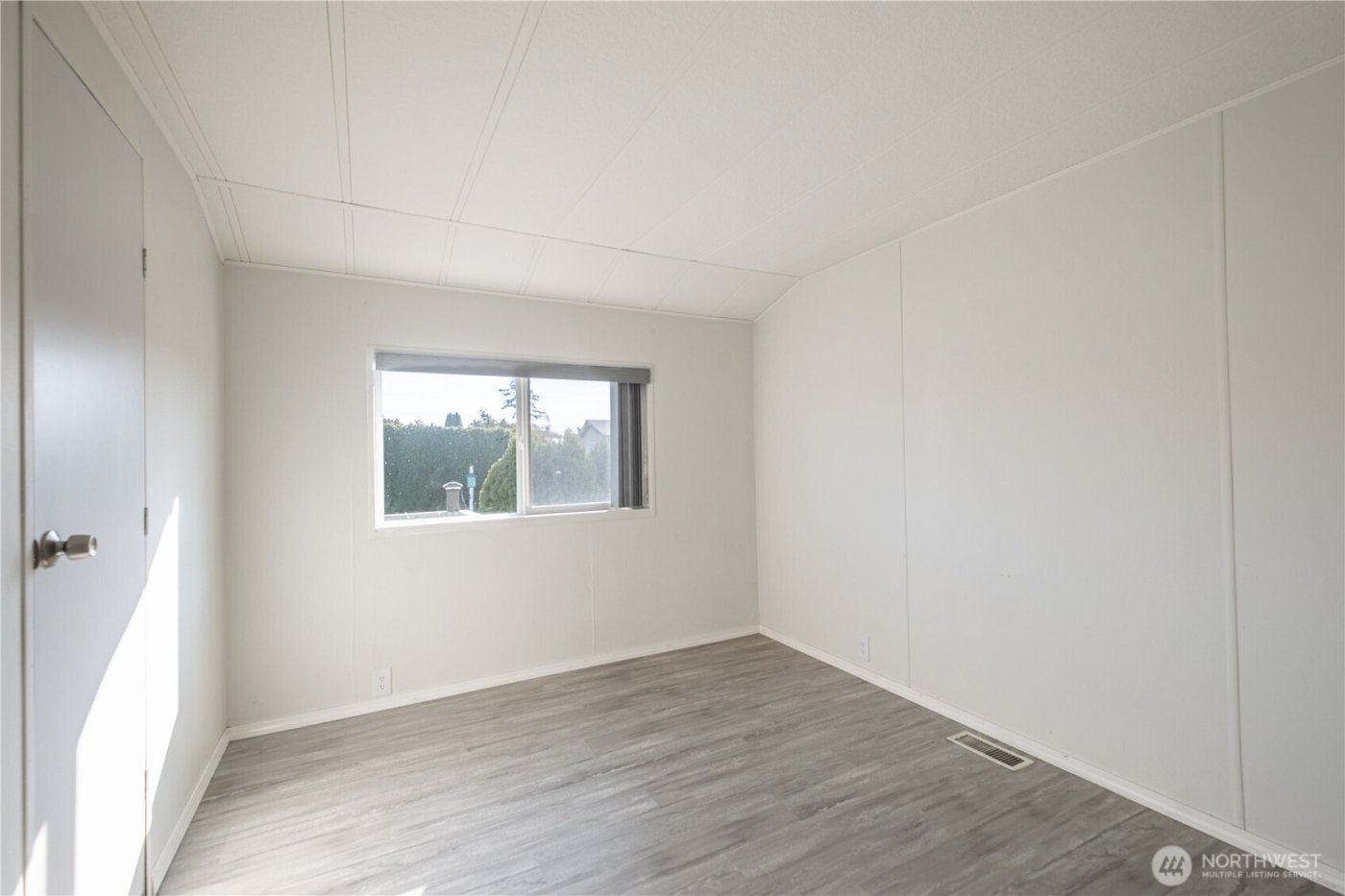 225 NE Ernst #50, Oak Harbor, WA 98277