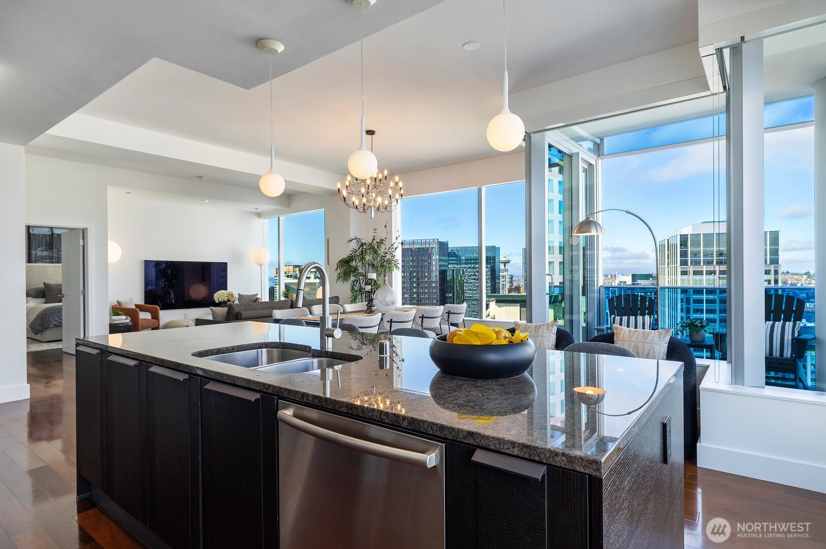 737 Olive Way #3702, Seattle, WA 98101