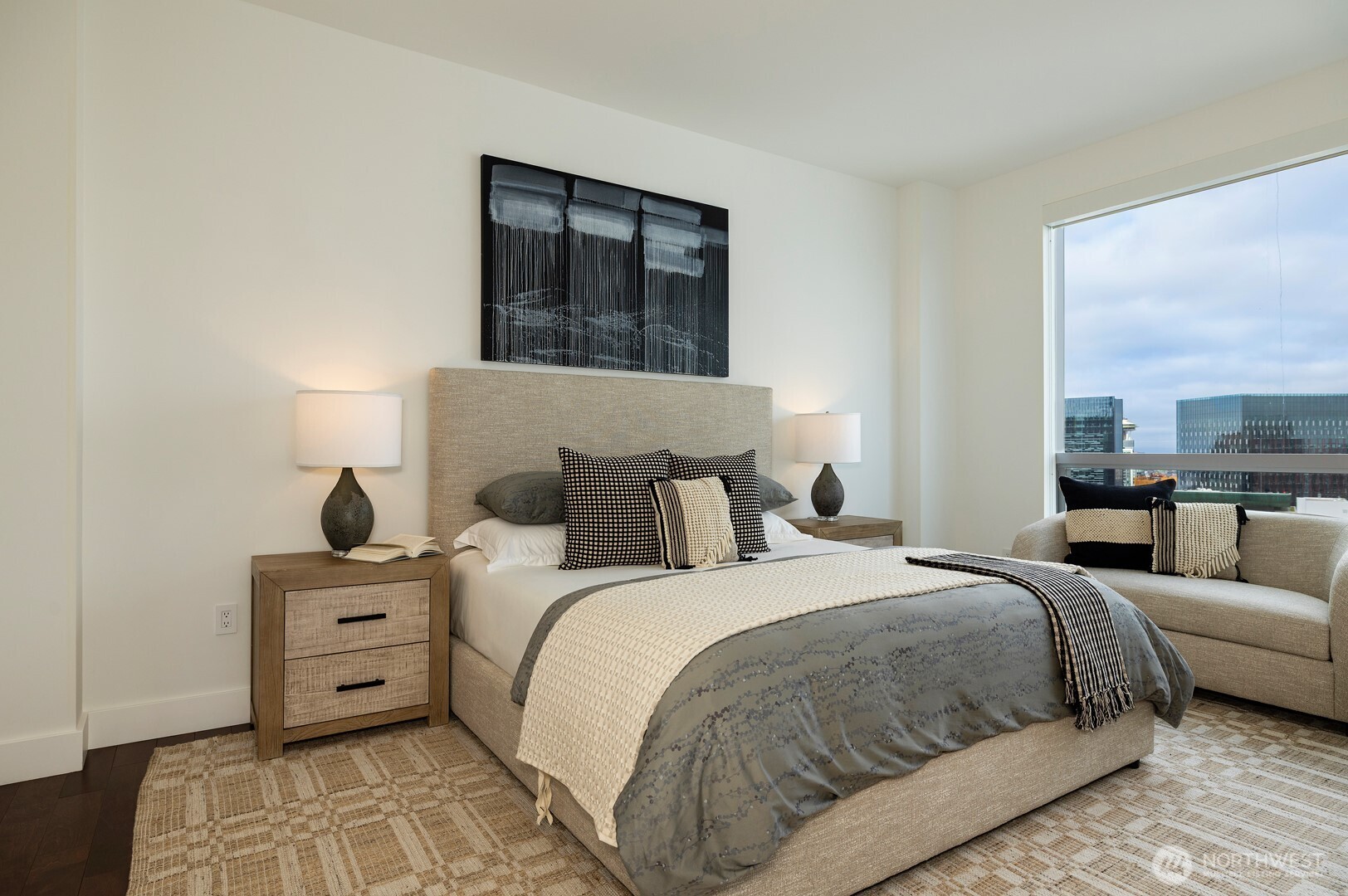 737 Olive Way #3702, Seattle, WA 98101