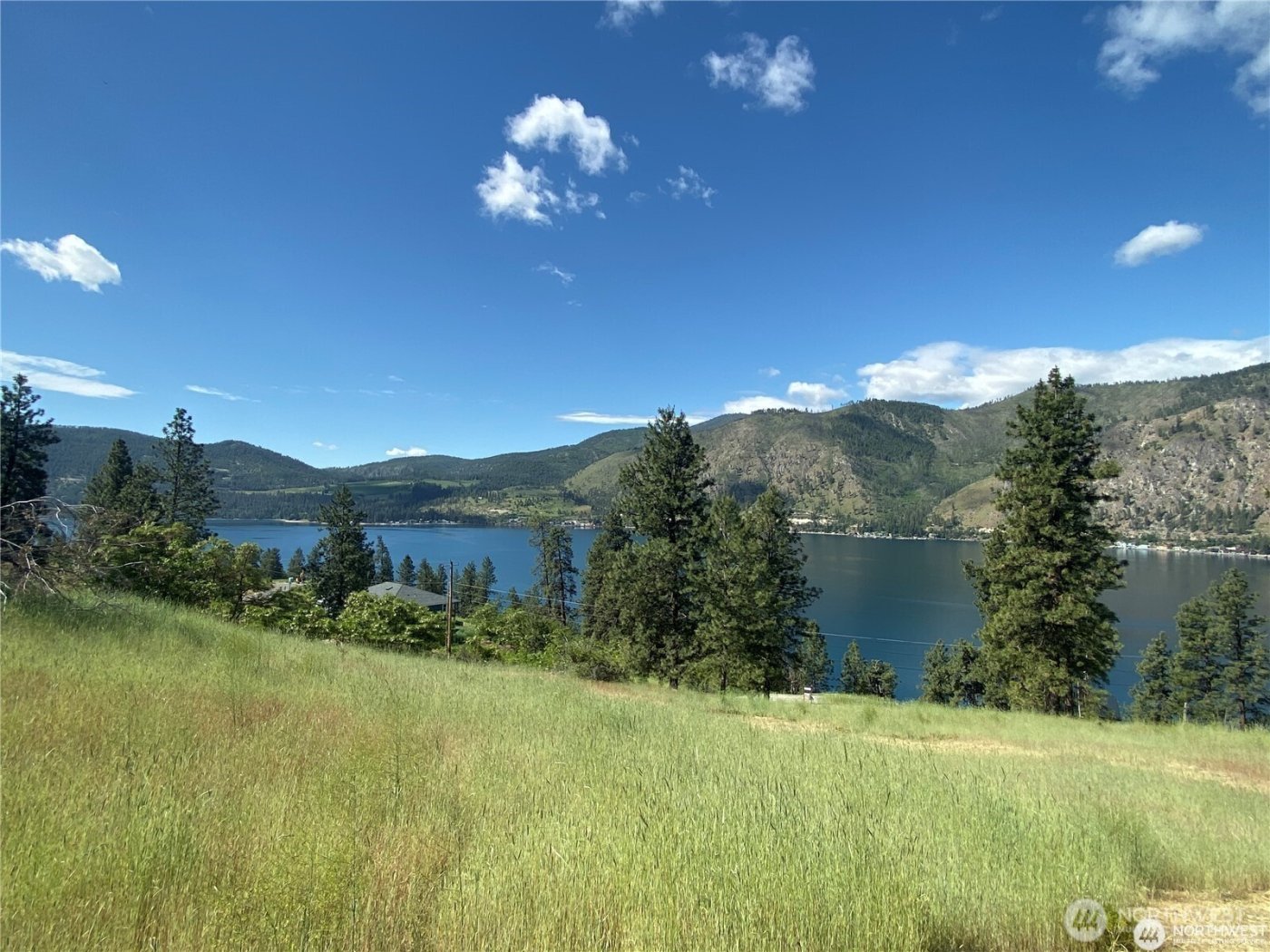 2524 Lakeshore Drive , Manson, WA 98831