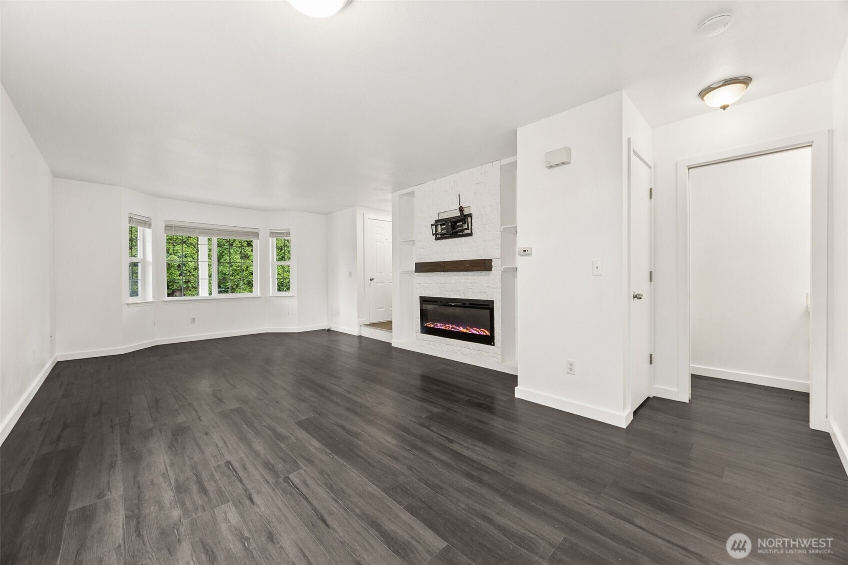 317 SE 3rd Street , South Prairie, WA 98385