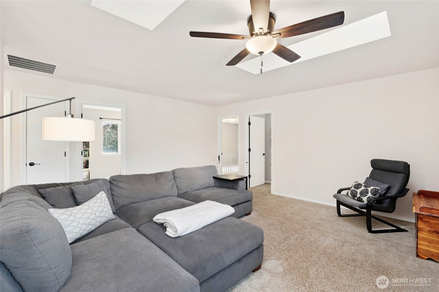 7032 Cavalier Street SW, Olympia, WA 98512-7015