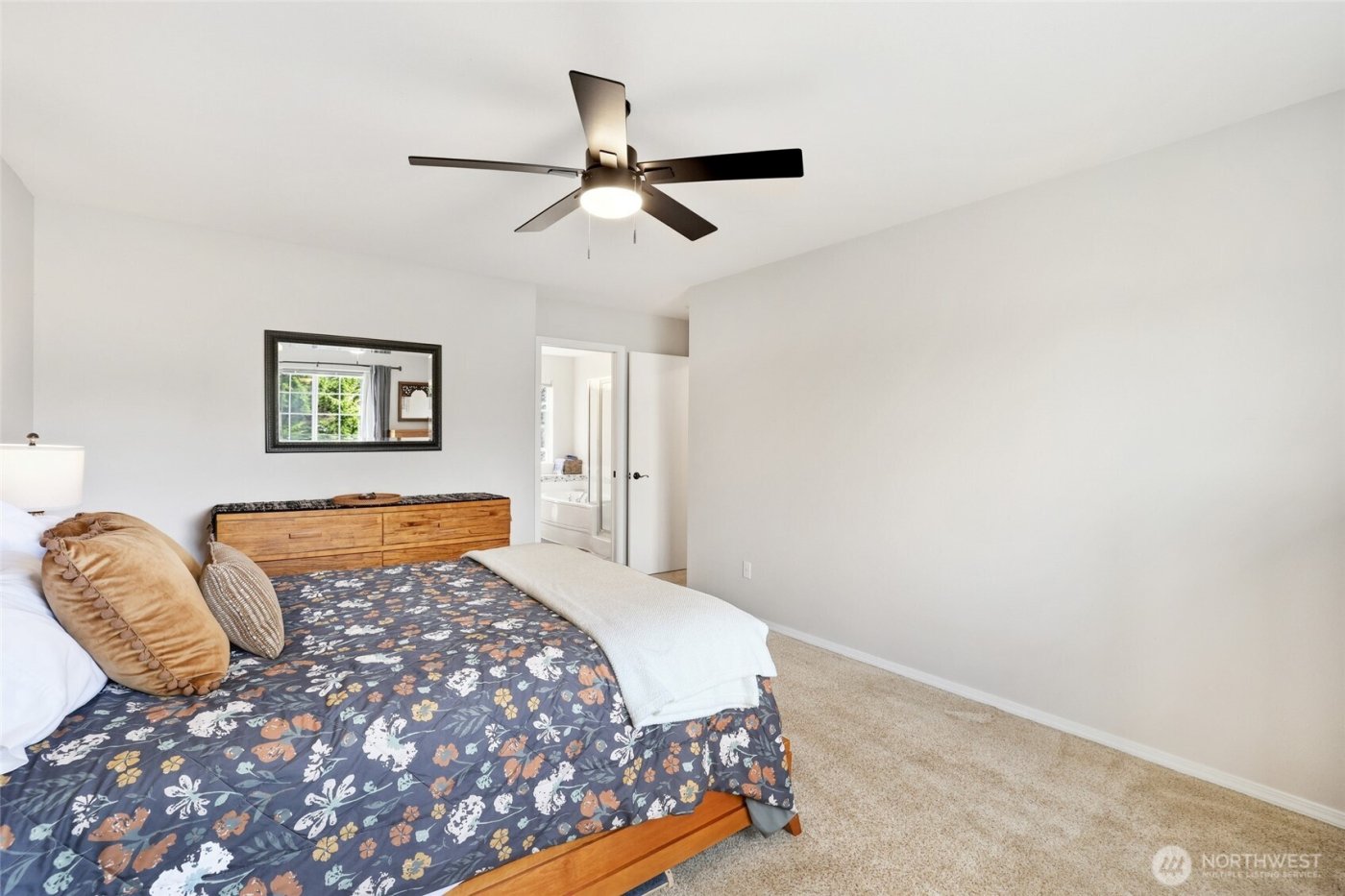 7032 Cavalier Street SW, Olympia, WA 98512-7015