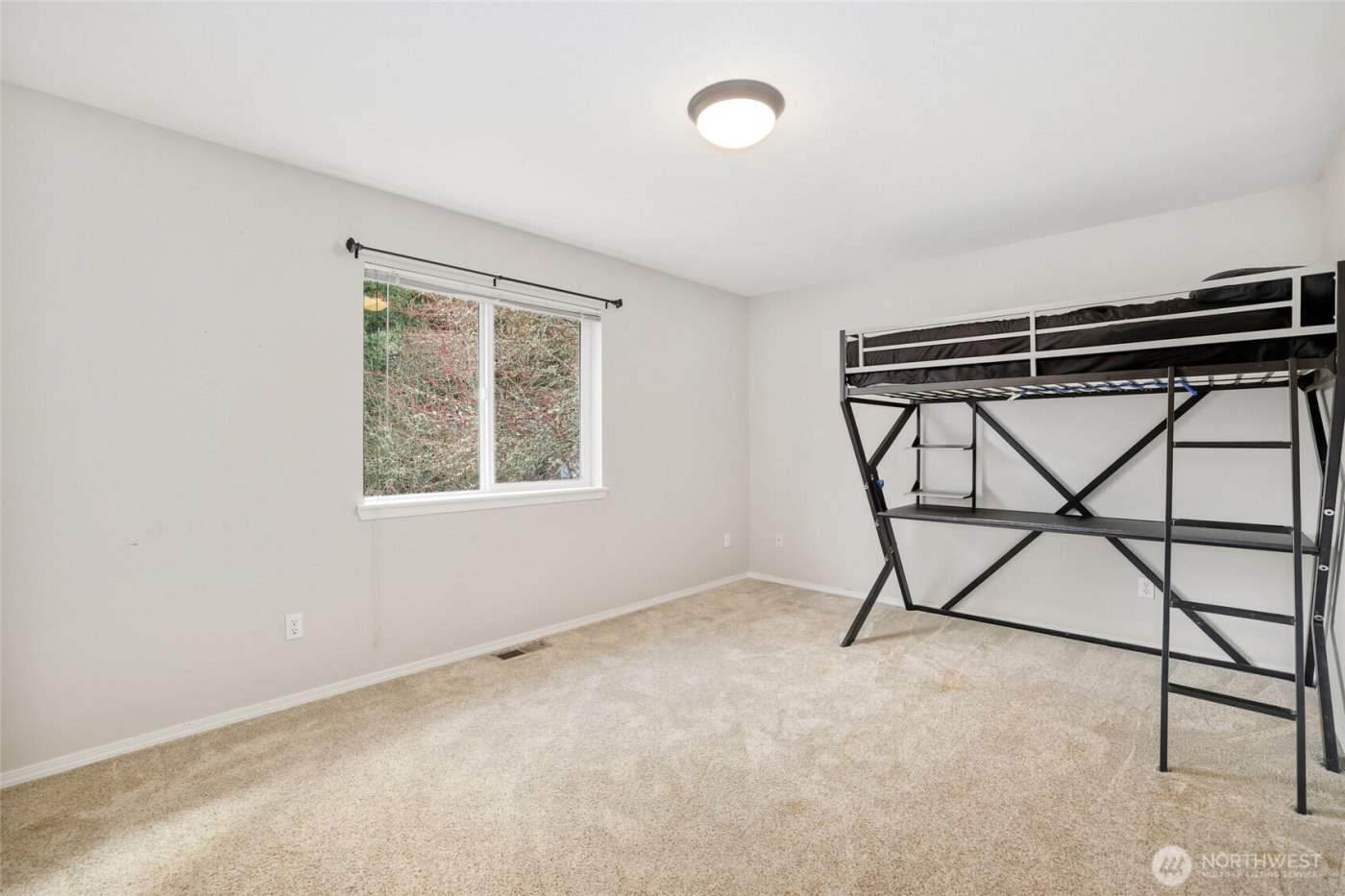 7032 Cavalier Street SW, Olympia, WA 98512-7015