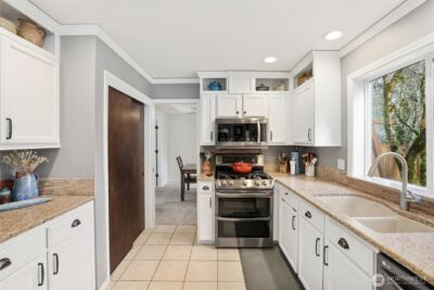 7032 Cavalier Street SW, Olympia, WA 98512-7015 - Photo 8