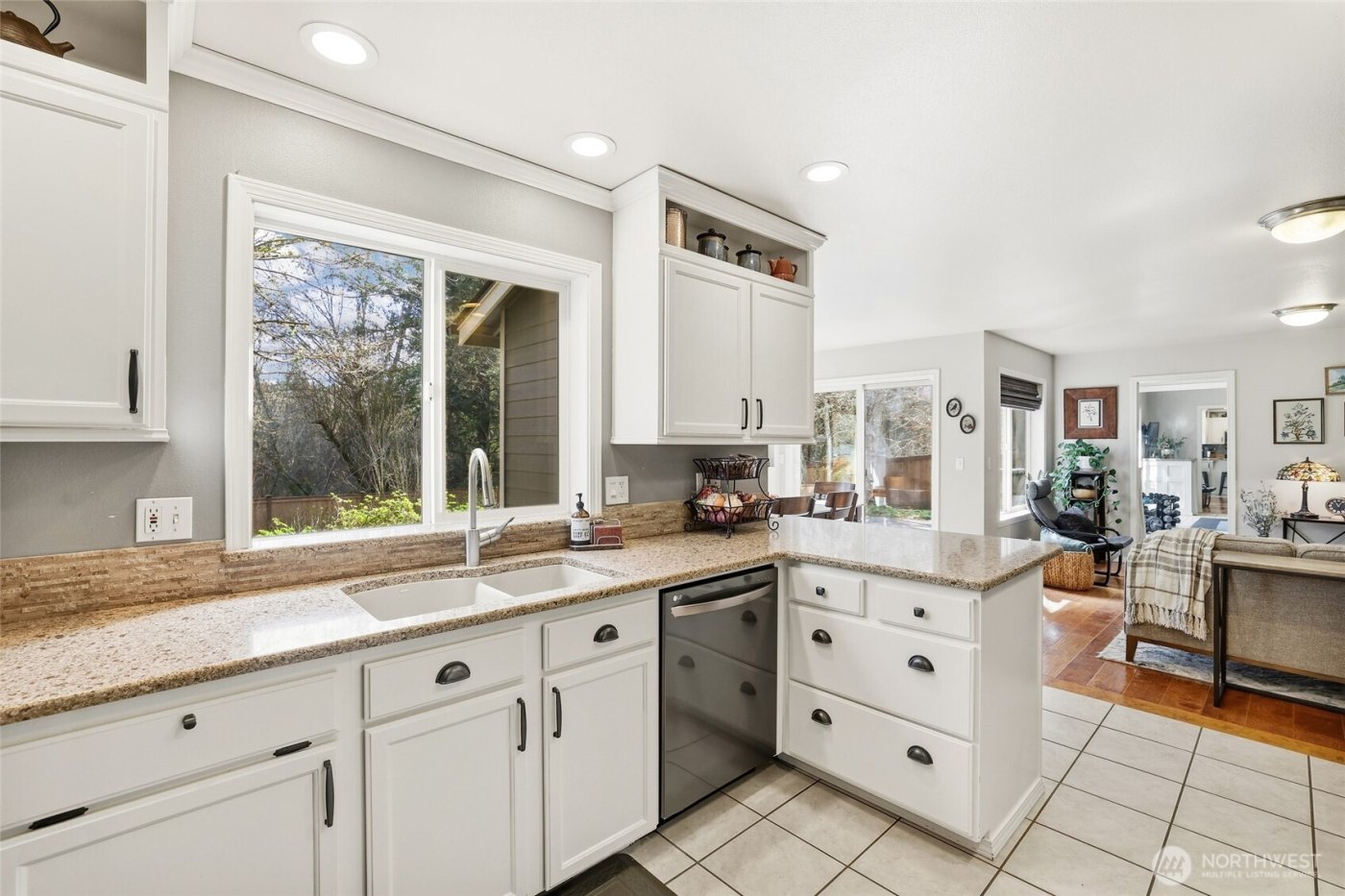 7032 Cavalier Street SW, Olympia, WA 98512-7015