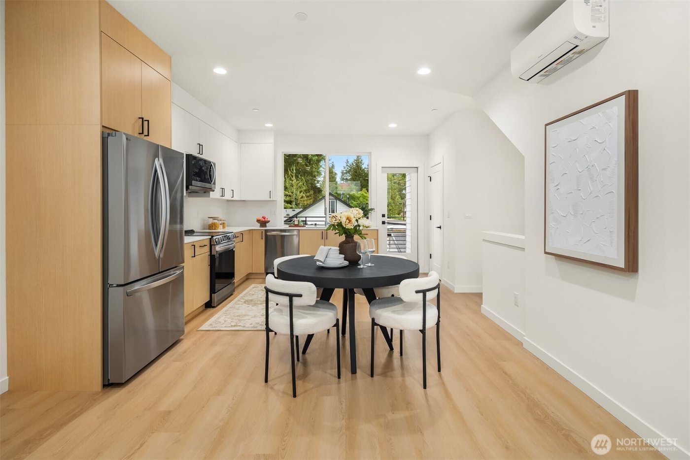 18015 2nd Avenue NE #B, Shoreline, WA 98155