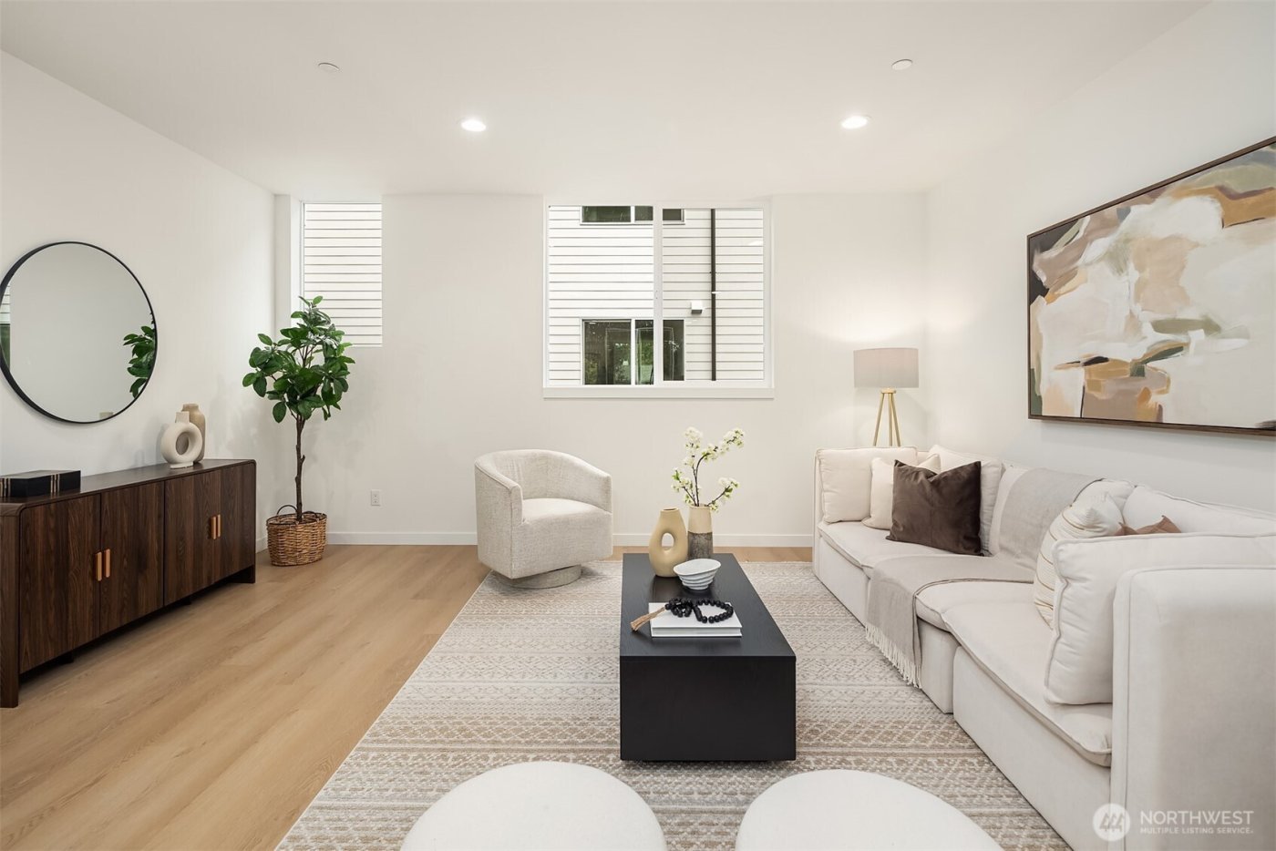 18015 2nd Avenue NE #B, Shoreline, WA 98155