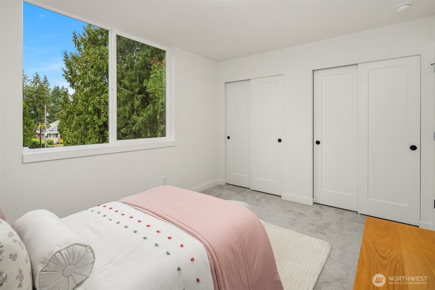 18015 2nd Avenue NE #B, Shoreline, WA 98155