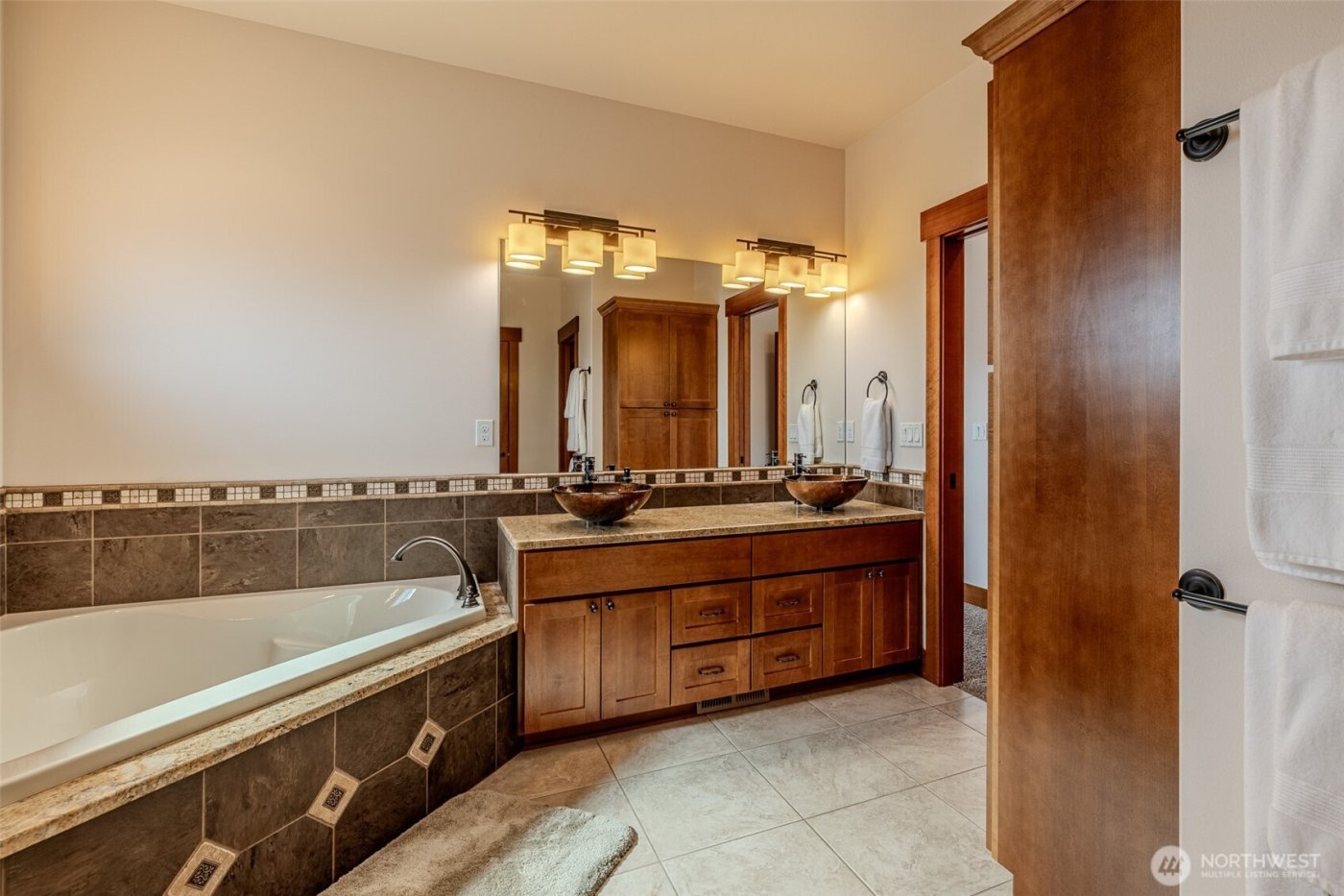 600 Havenwood Drive , Manson, WA 98831