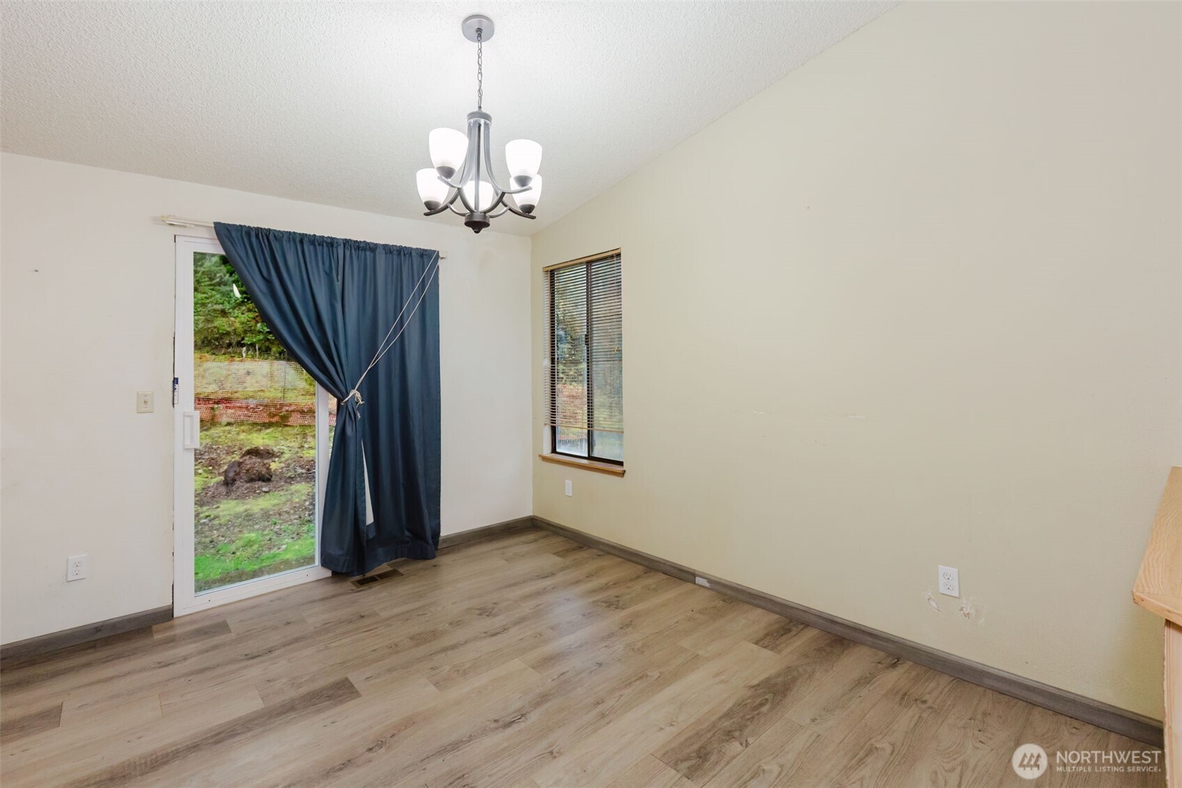 13607 W Raven Lane , Bremerton, WA 98312