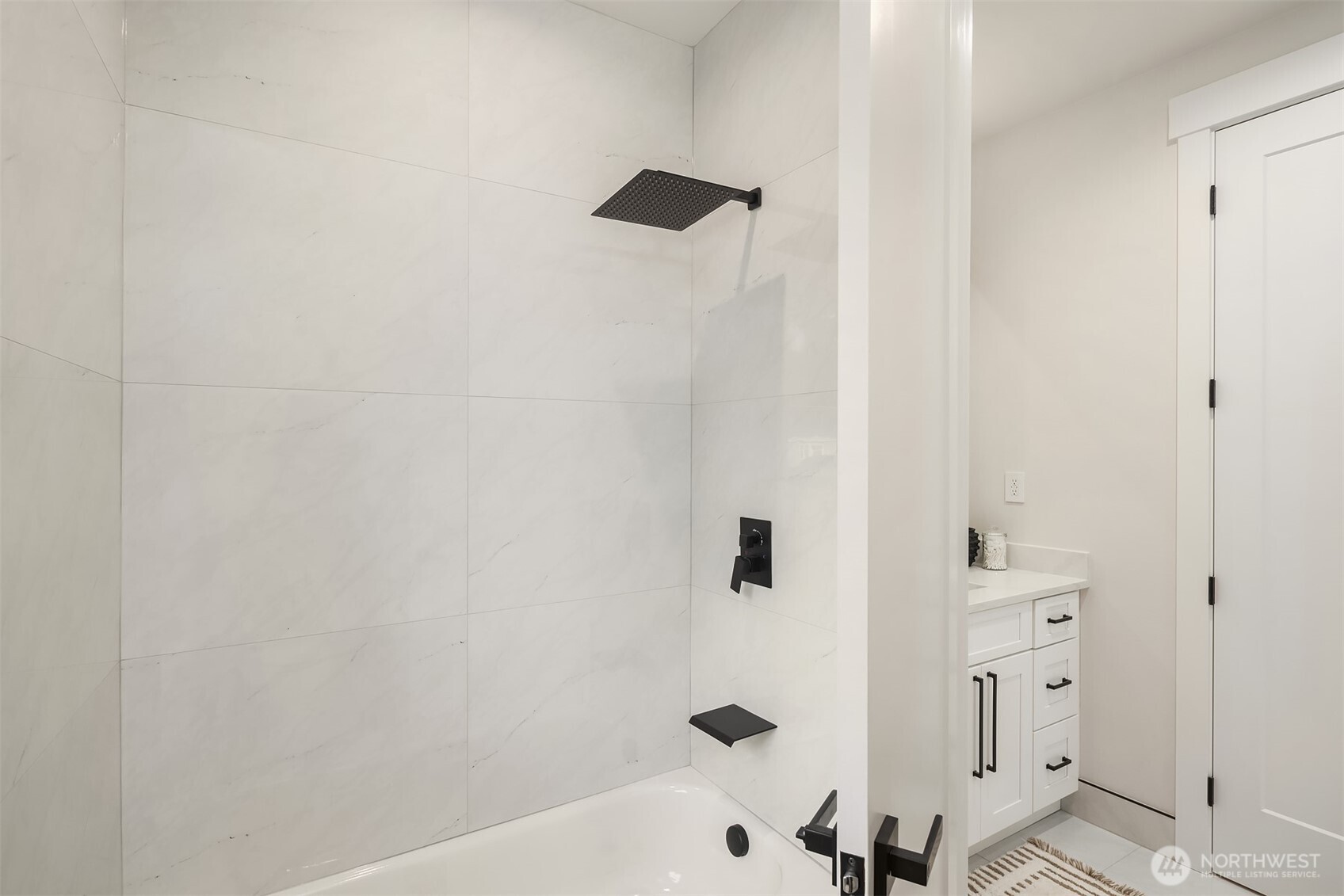 5539 116th Avenue NE, Kirkland, WA 98033