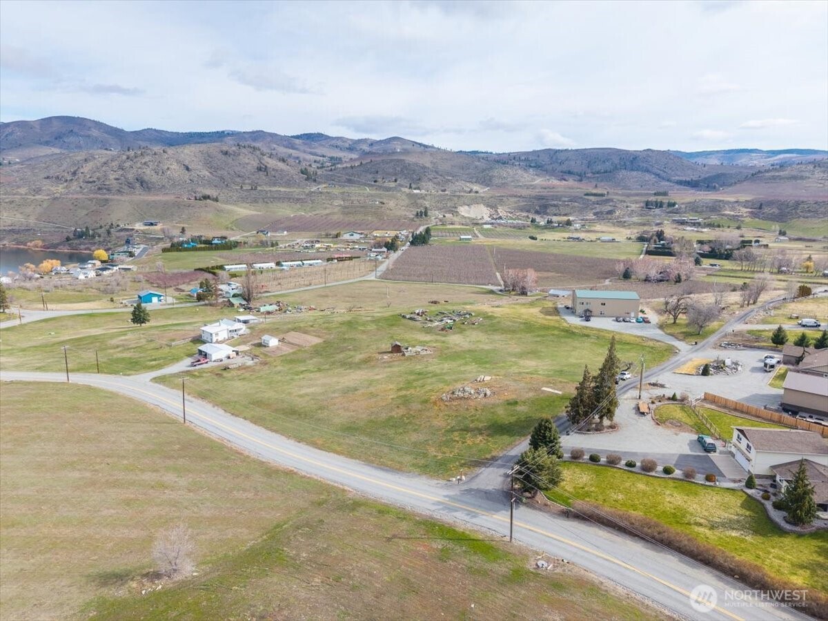 1594 Green Avenue , Manson, WA 98831