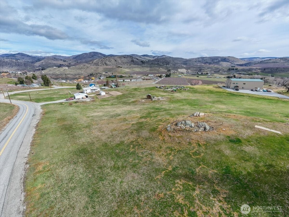 1594 Green Avenue , Manson, WA 98831