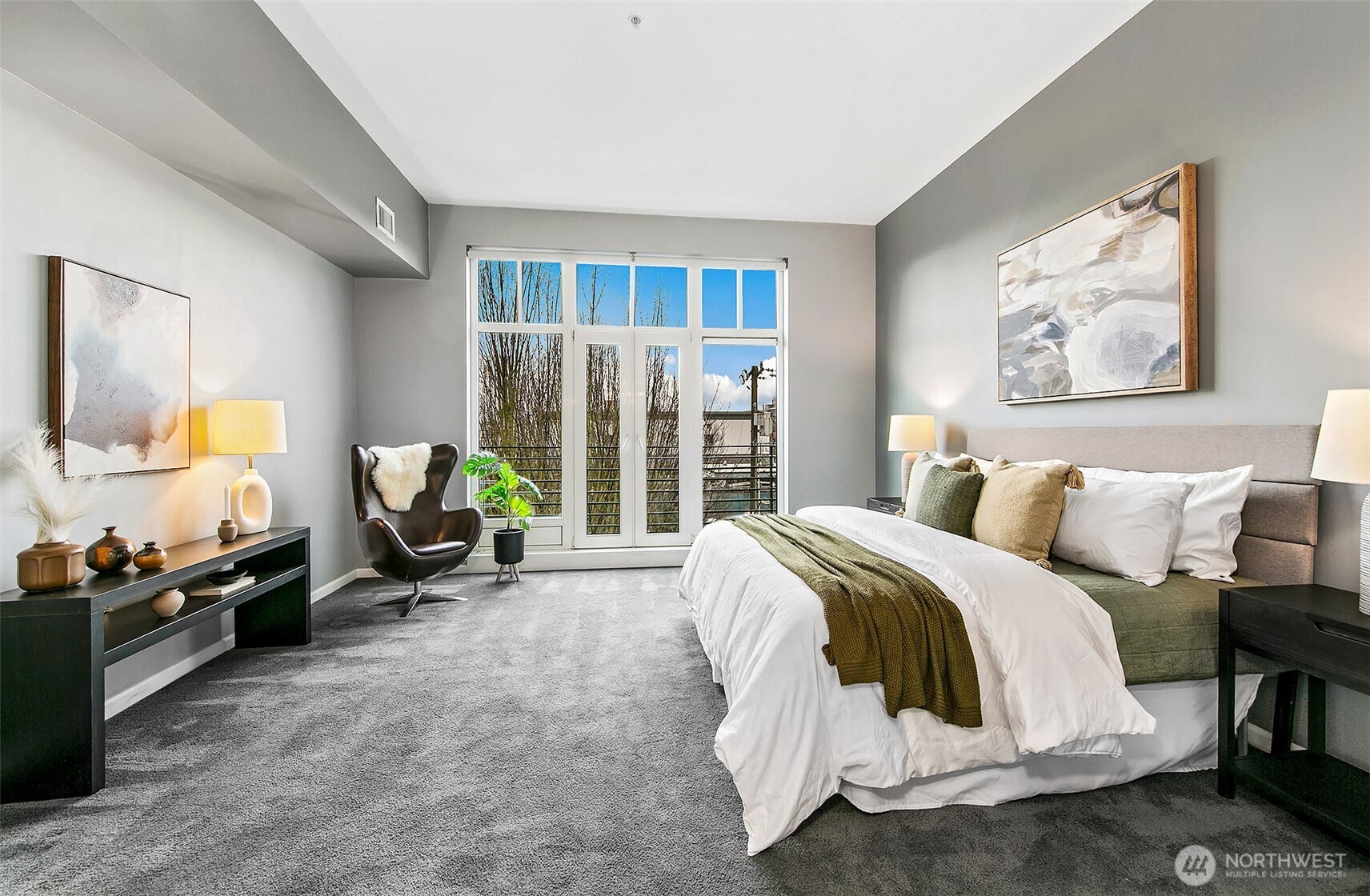 17 W Mercer Street #302, Seattle, WA 98119