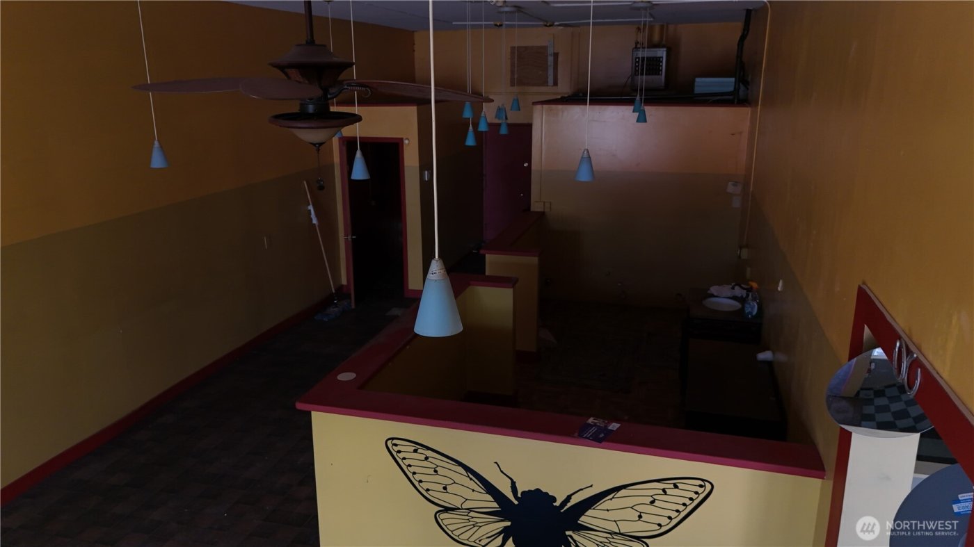 10311 Aurora Avenue N, Seattle, WA 98133