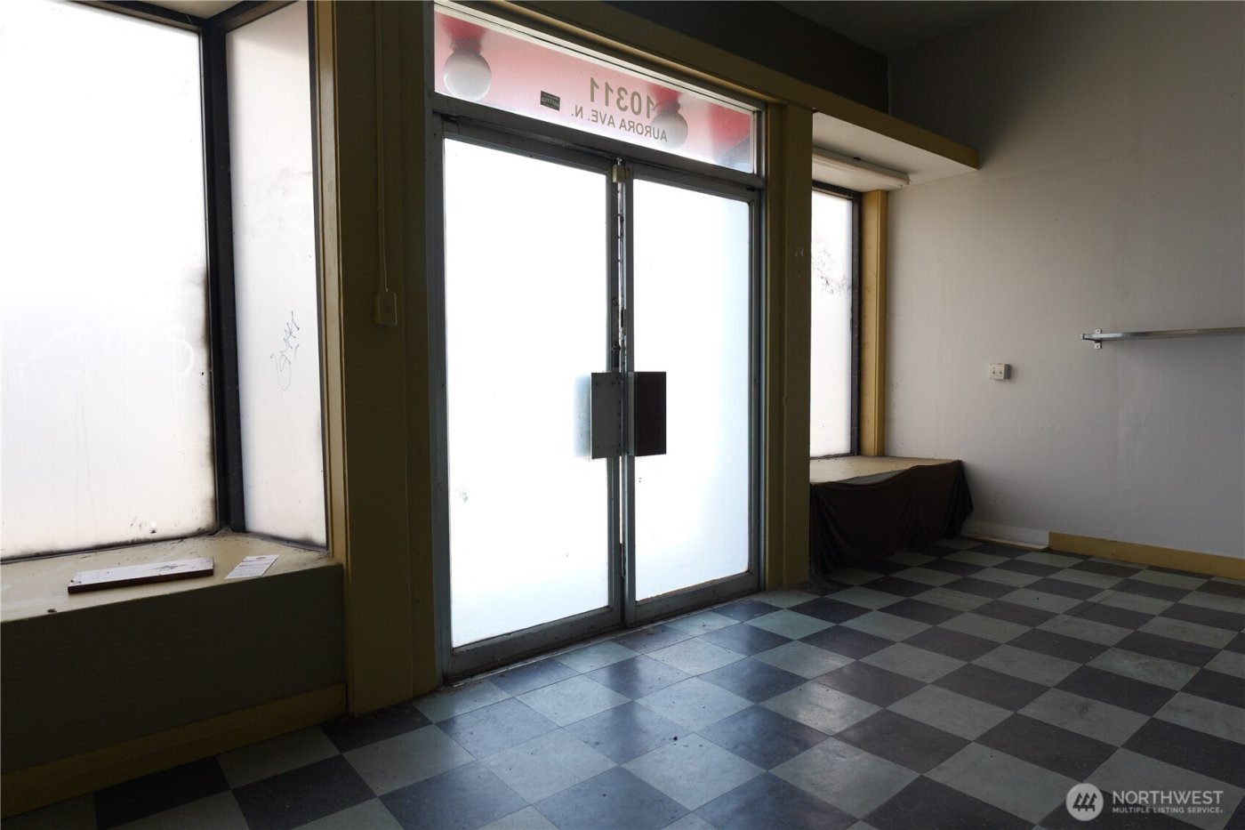 10311 Aurora Avenue N, Seattle, WA 98133