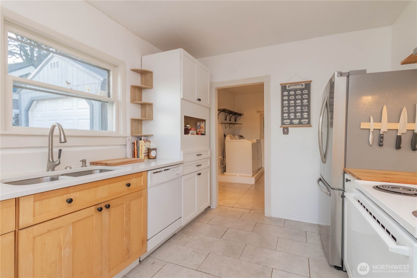 1549 Charleston Beach Road W, Bremerton, WA 98312