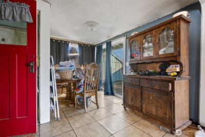 438 Front Avenue , Castle Rock, WA 98611 - Photo 13