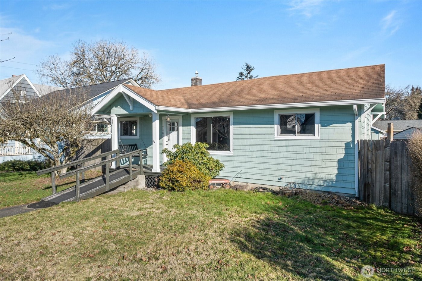 438 Front Avenue , Castle Rock, WA 98611