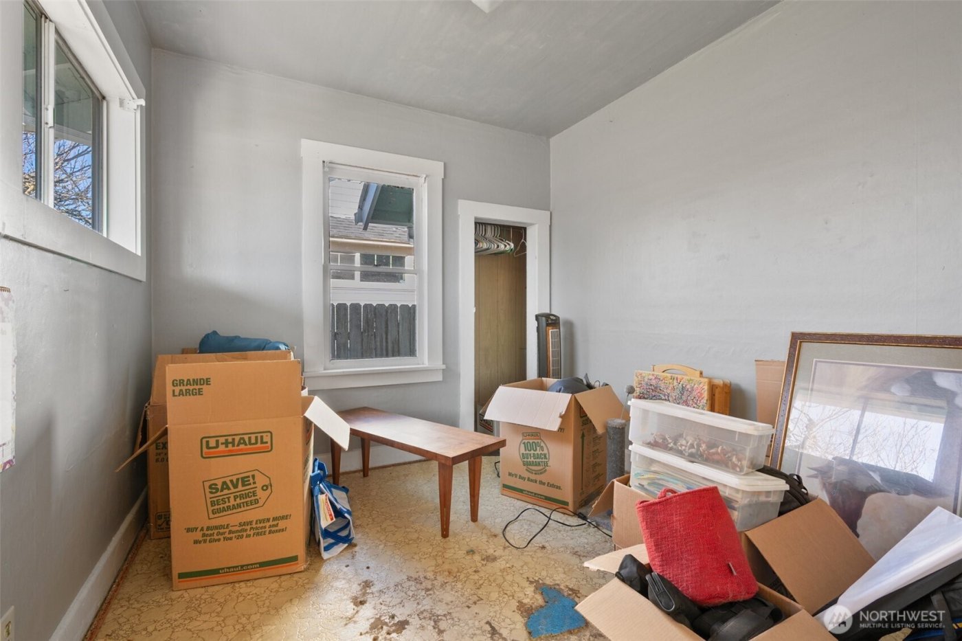 438 Front Avenue , Castle Rock, WA 98611