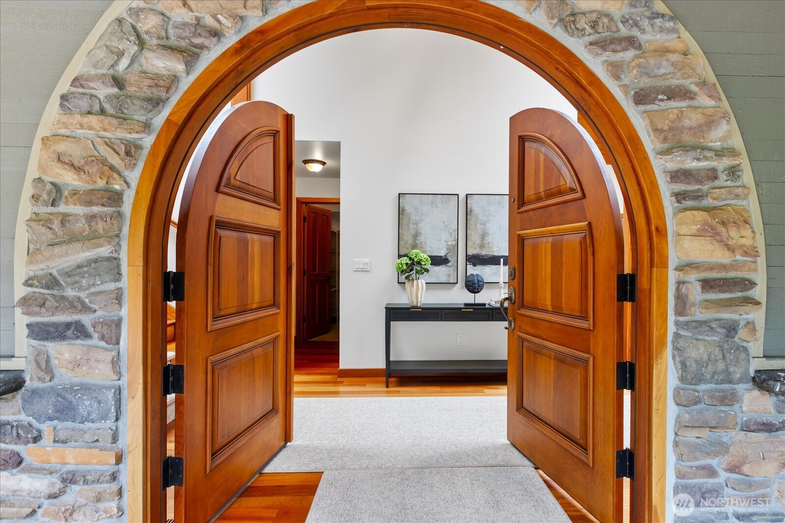 11130 S Deer Drive , Woodway, WA 98020