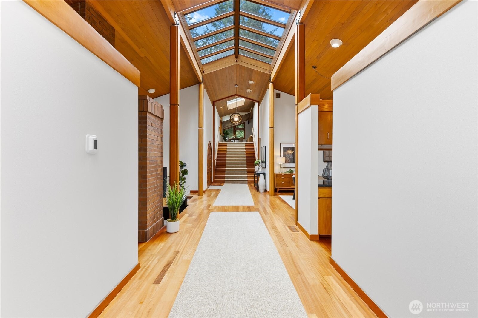 11130 S Deer Drive , Woodway, WA 98020