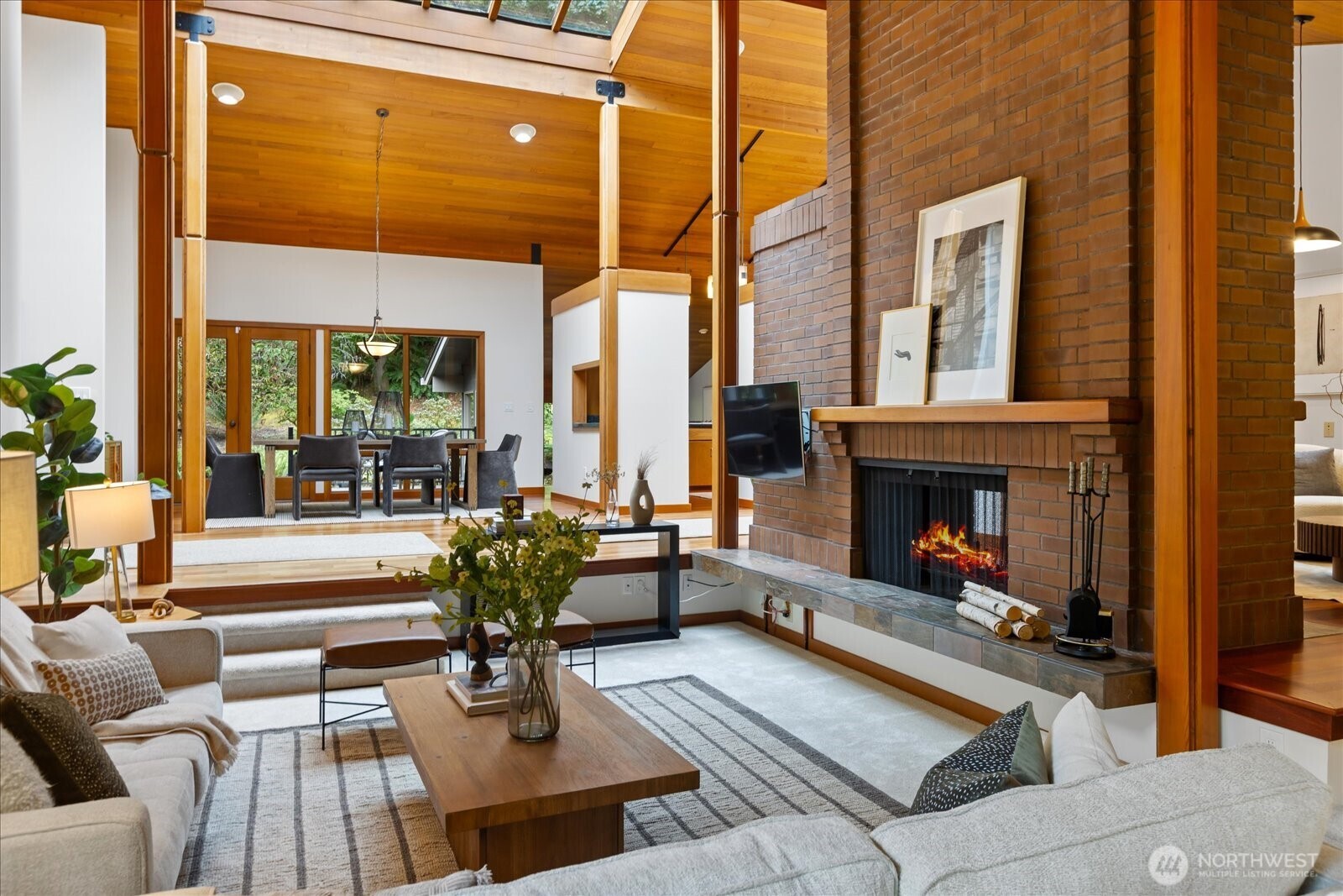 11130 S Deer Drive , Woodway, WA 98020