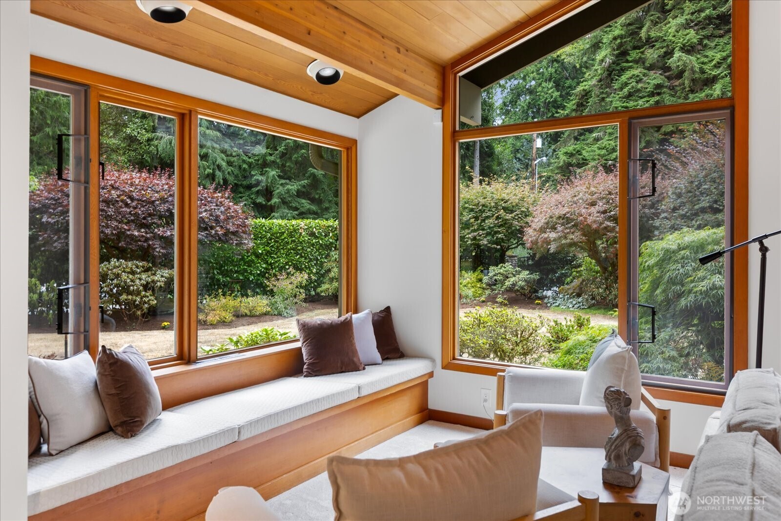 11130 S Deer Drive , Woodway, WA 98020