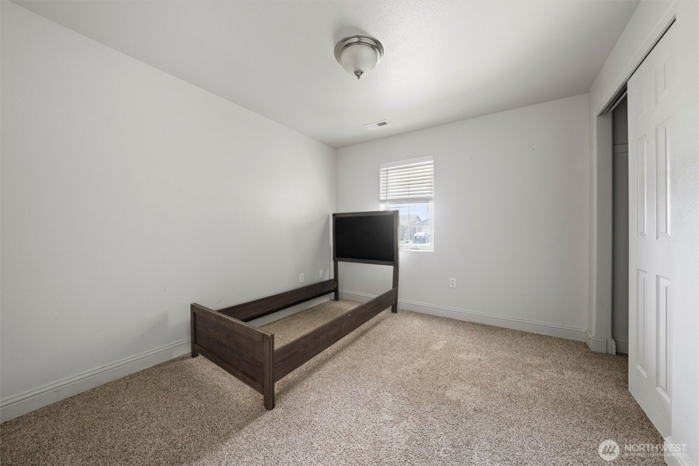 620 N Larkspur , Othello, WA 99344