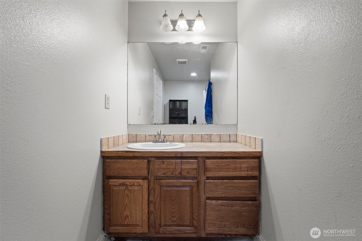 620 N Larkspur , Othello, WA 99344