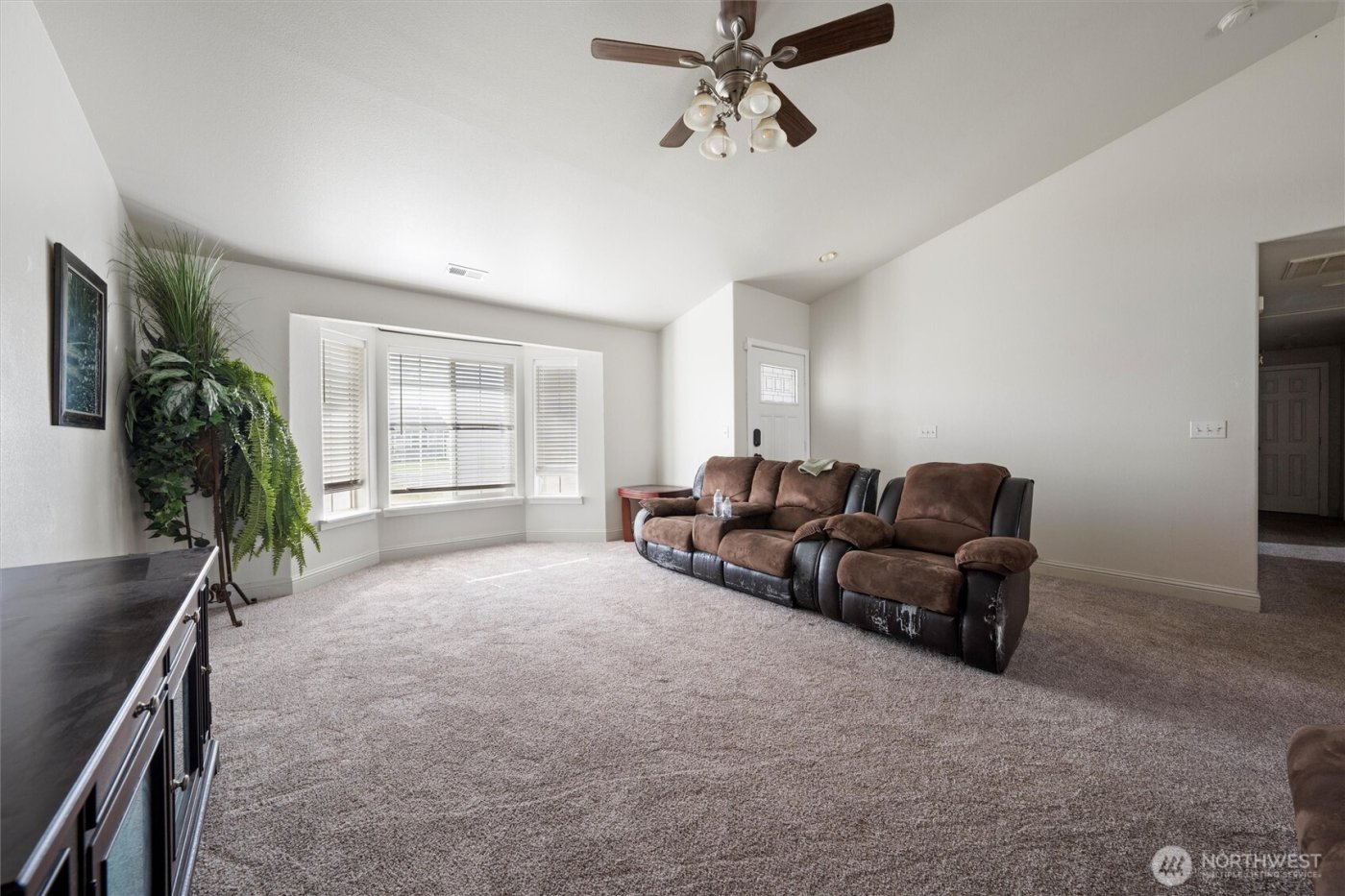 620 N Larkspur , Othello, WA 99344