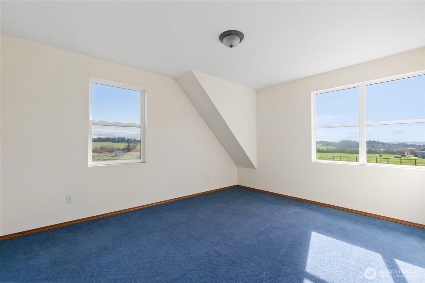 1013 Mallard Lane , Camano Island, WA 98282