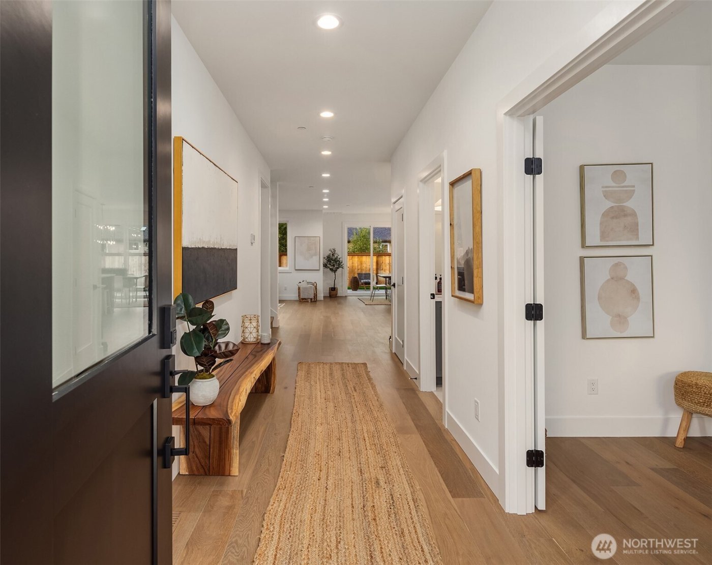 13662 NE 101st Street , Kirkland, WA 98033