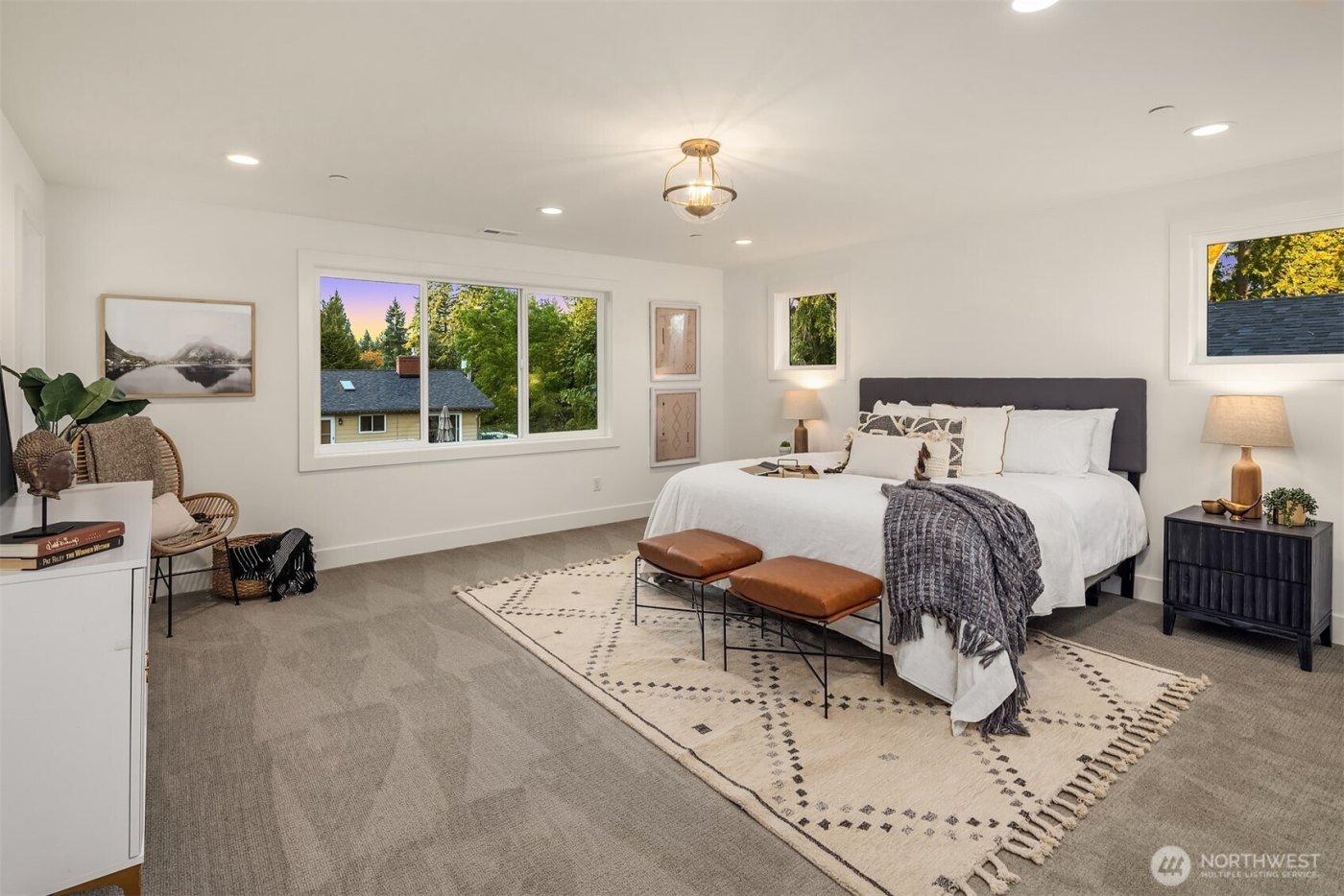 13662 NE 101st Street , Kirkland, WA 98033