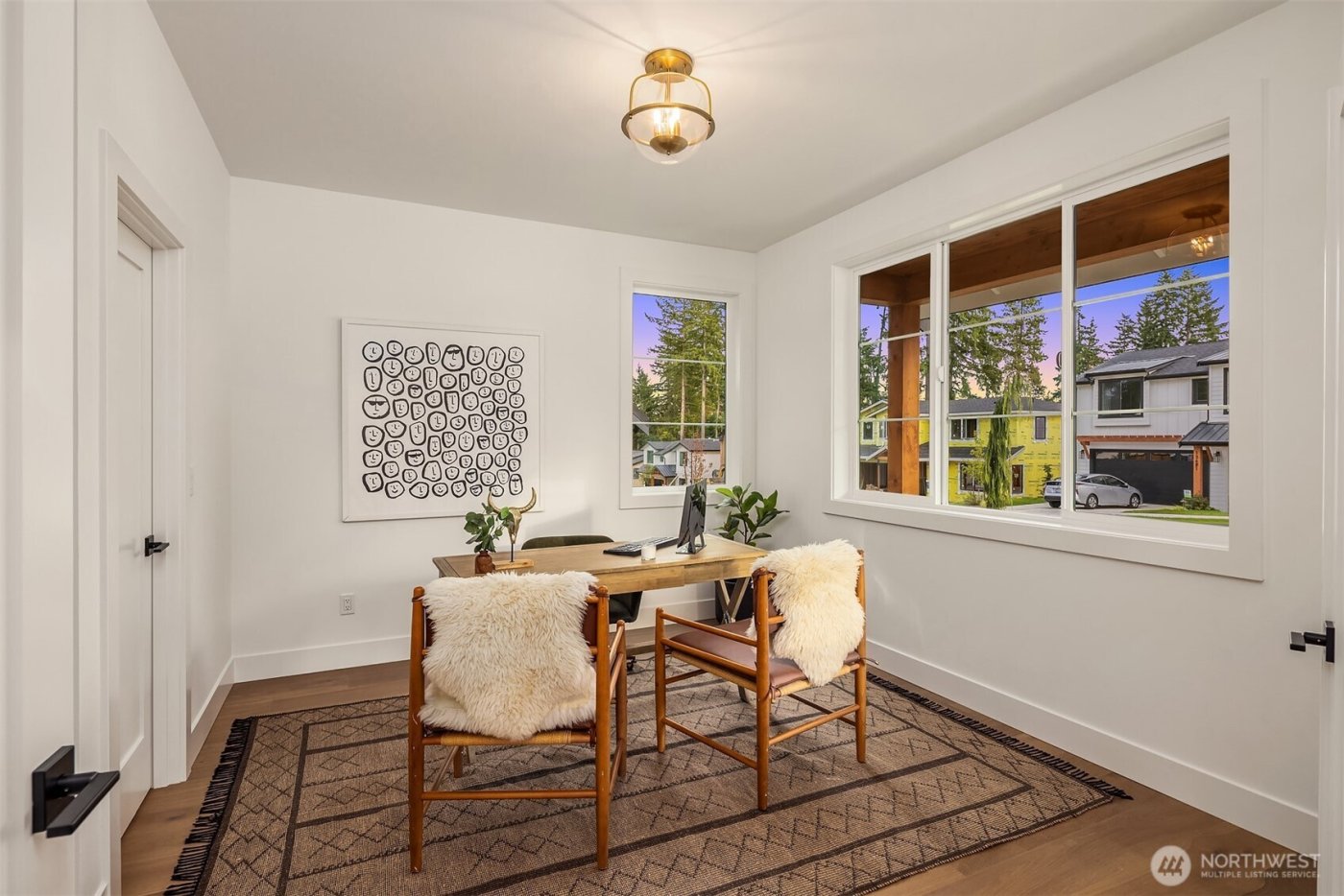 13662 NE 101st Street , Kirkland, WA 98033