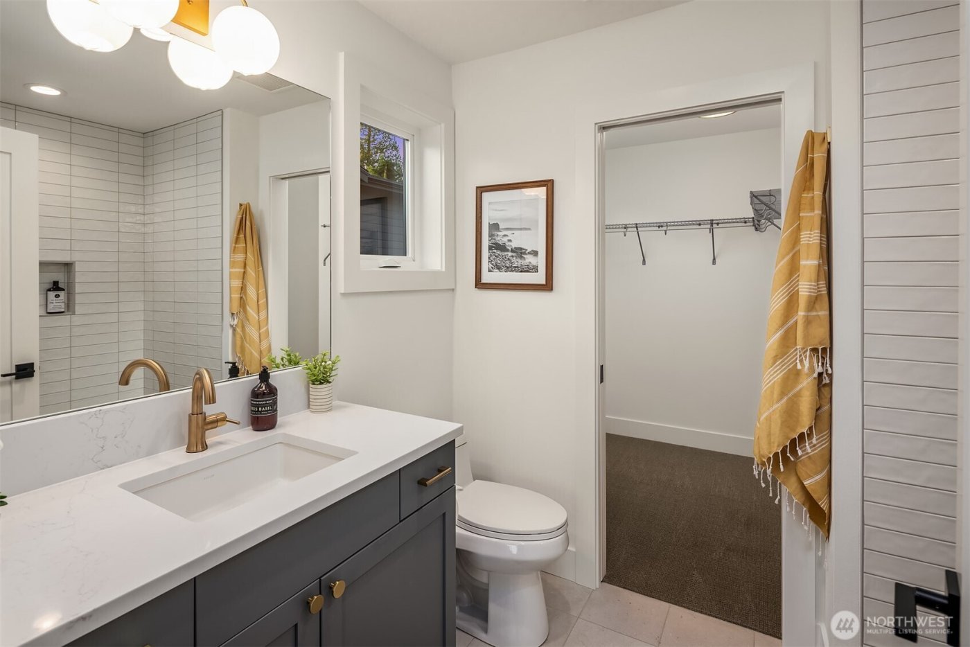 13662 NE 101st Street , Kirkland, WA 98033