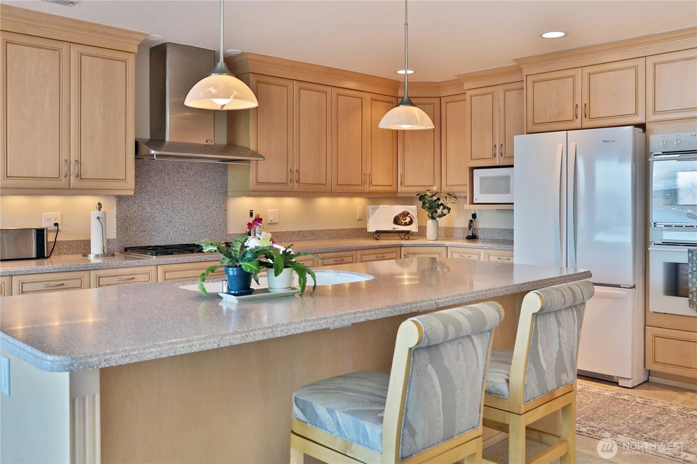 8111 Possession Ridge Lane , Clinton, WA 98236