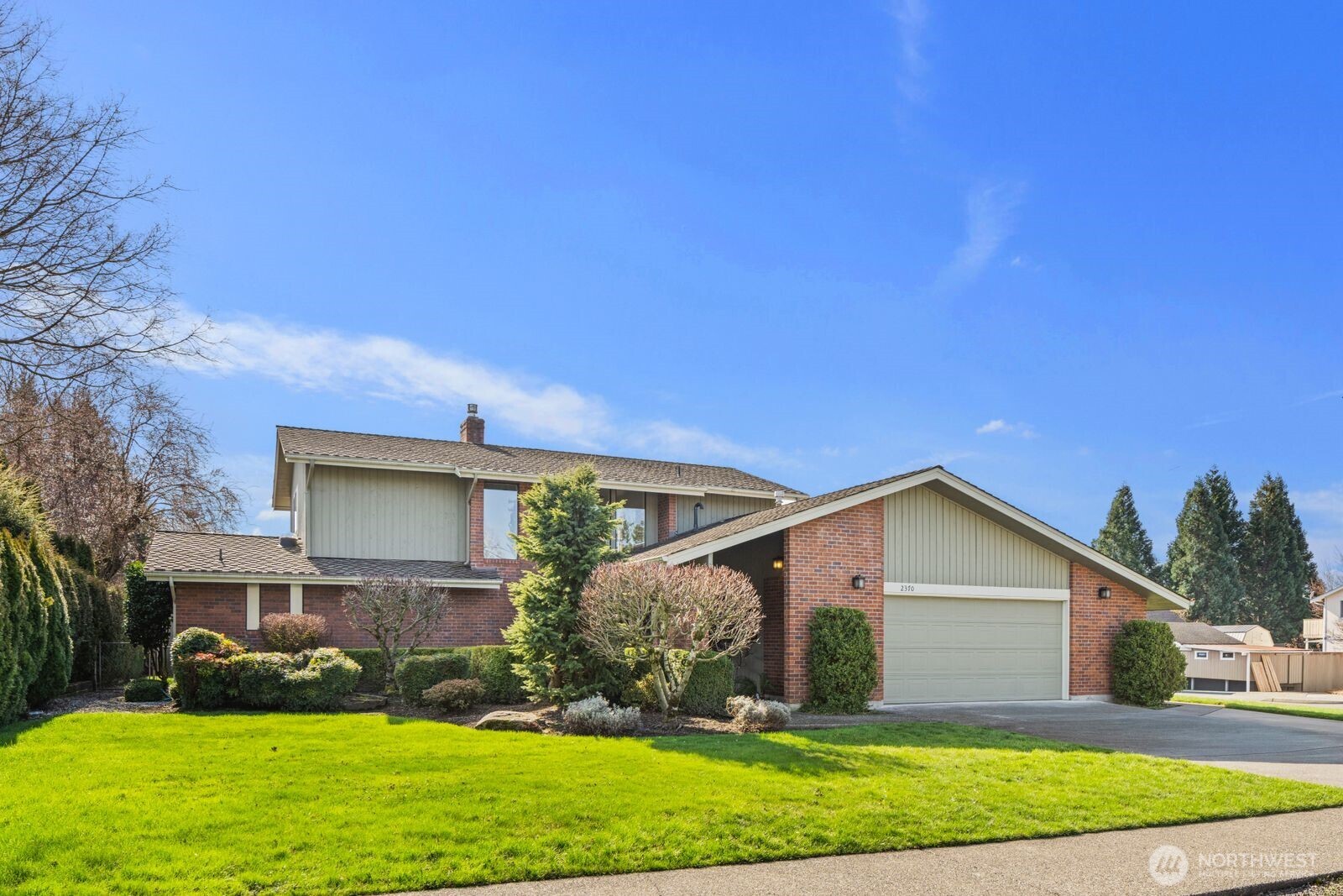 2370 McHugh Avenue , Enumclaw, WA 98022