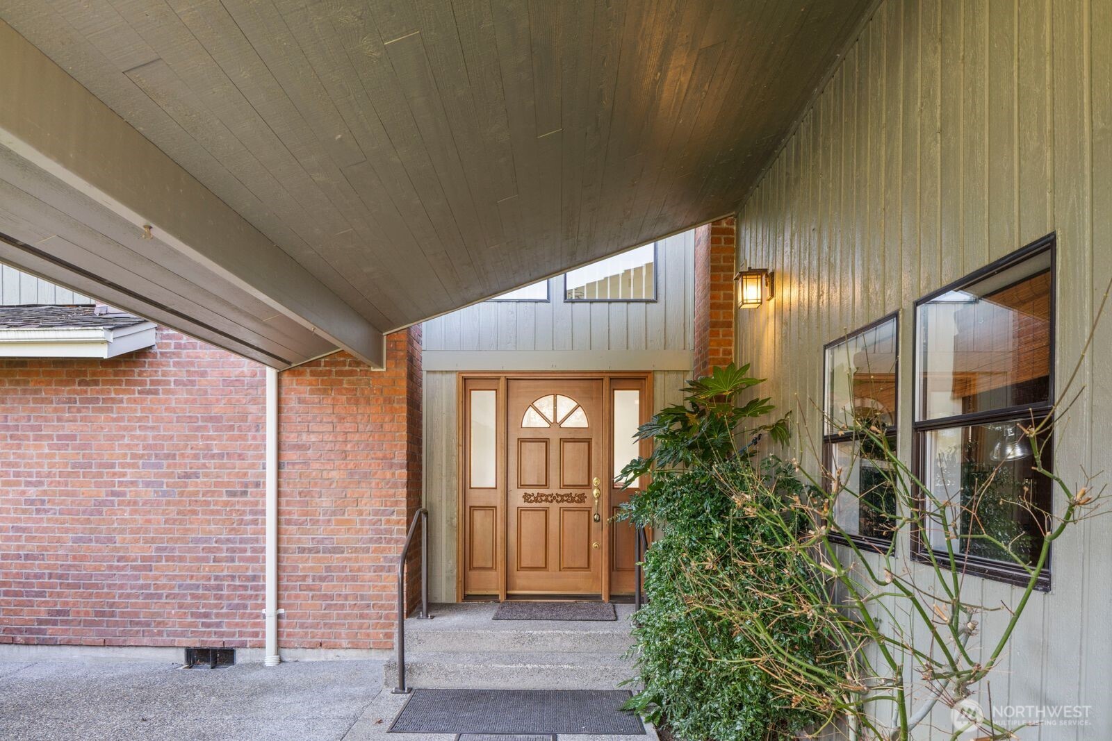 2370 McHugh Avenue , Enumclaw, WA 98022