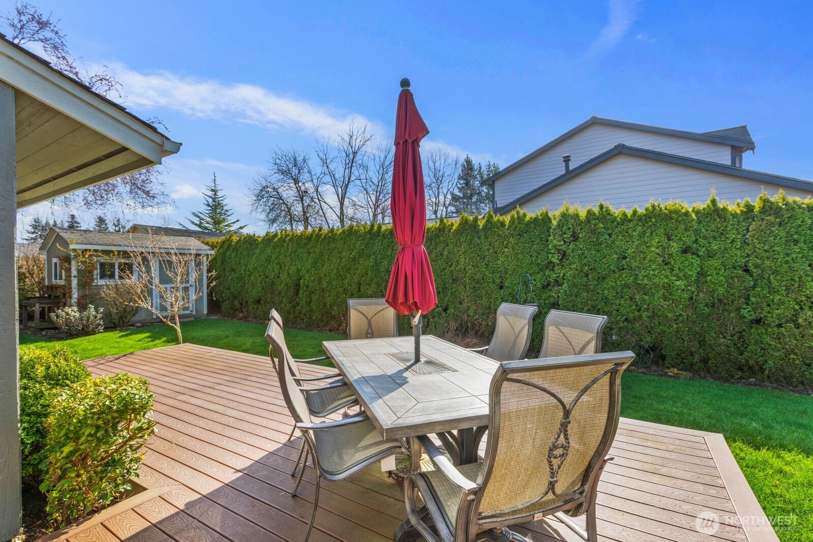 2370 McHugh Avenue , Enumclaw, WA 98022