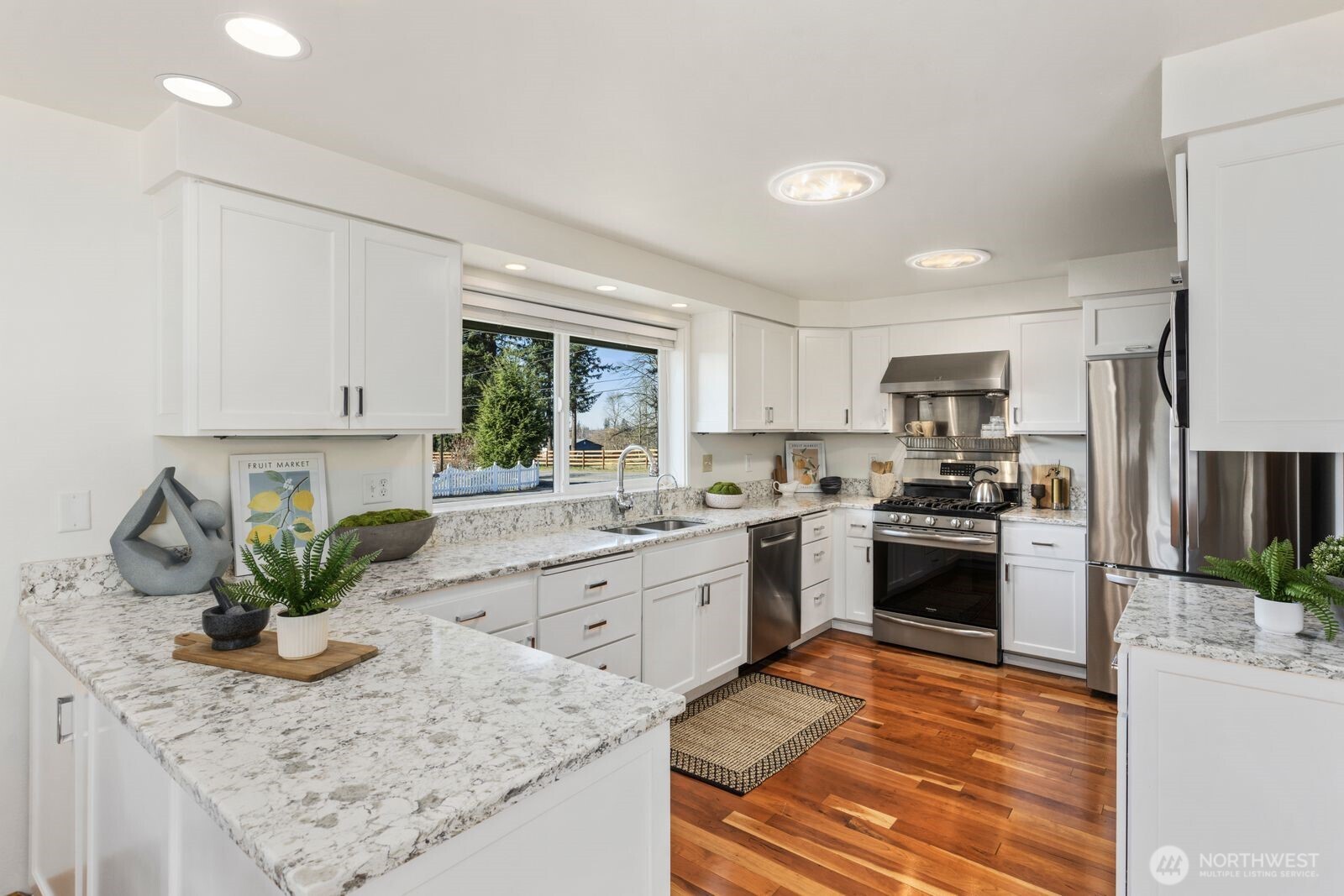 2370 McHugh Avenue , Enumclaw, WA 98022