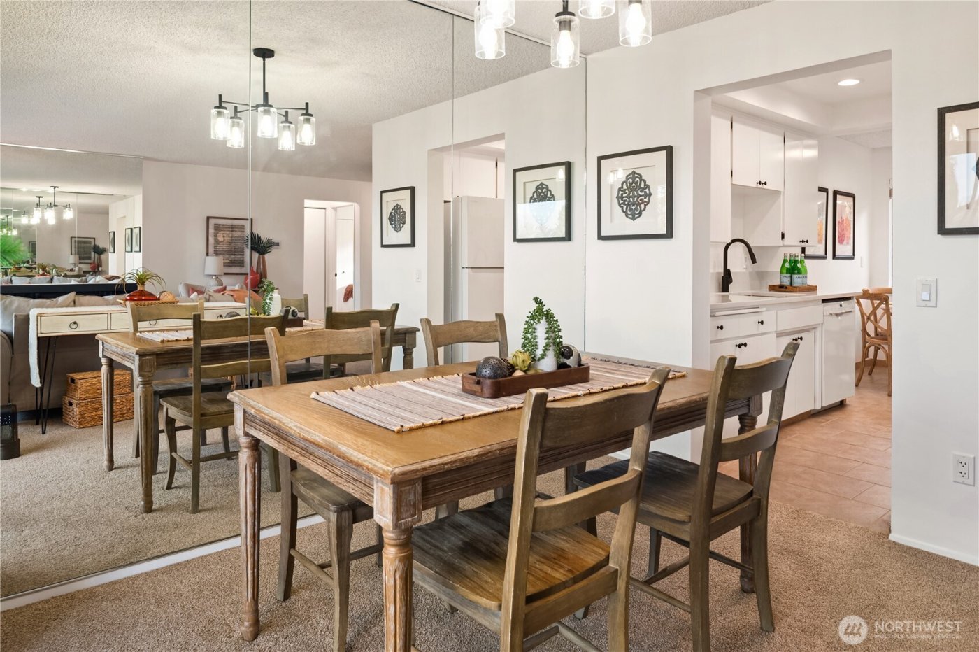 10713 Glen Acres Drive S #10713, Seattle, WA 98168